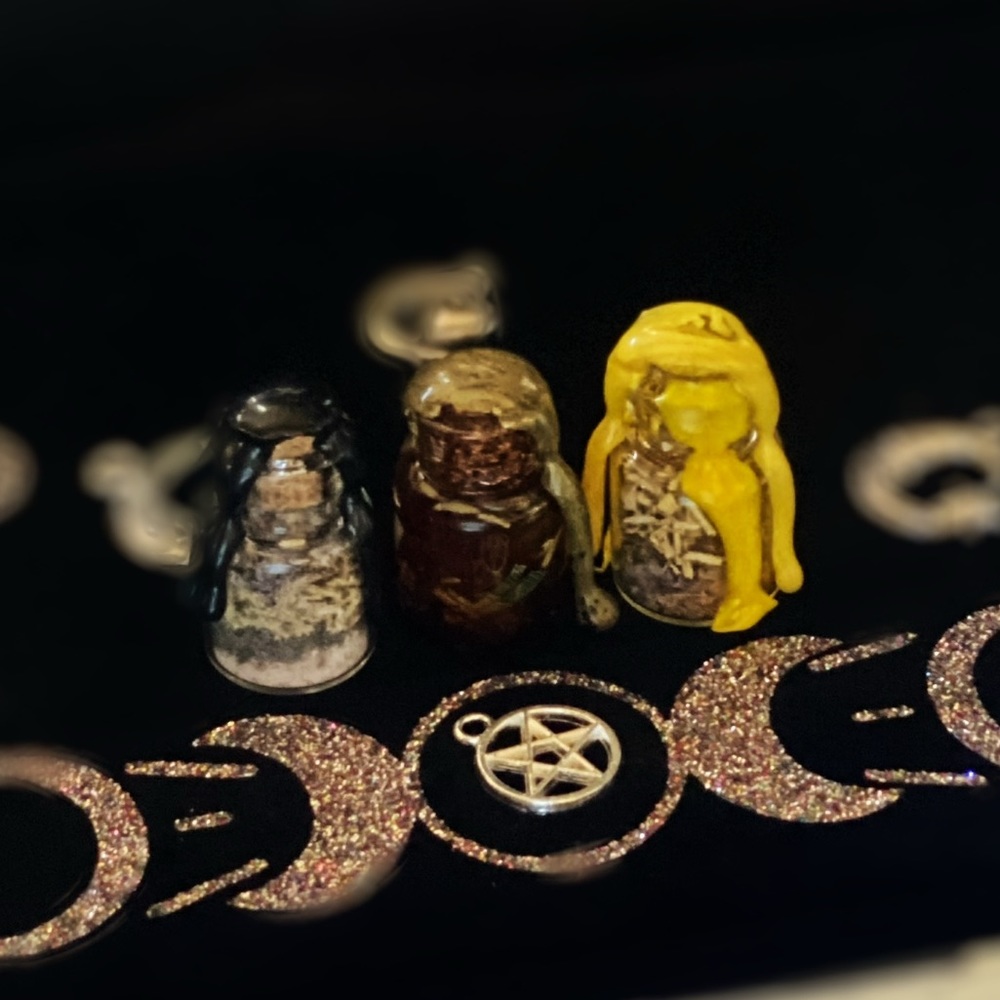 3 Mini Spell Pot Set - Picture 2 of 3